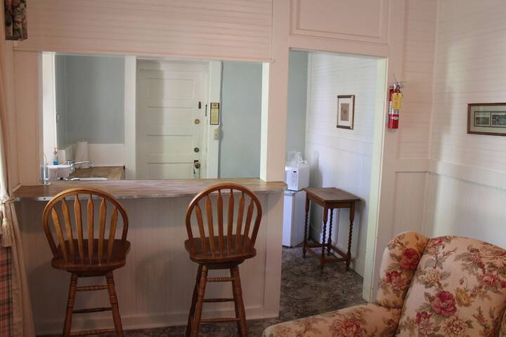 Room 62 of 80