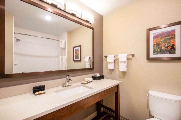 Room 21 of 30