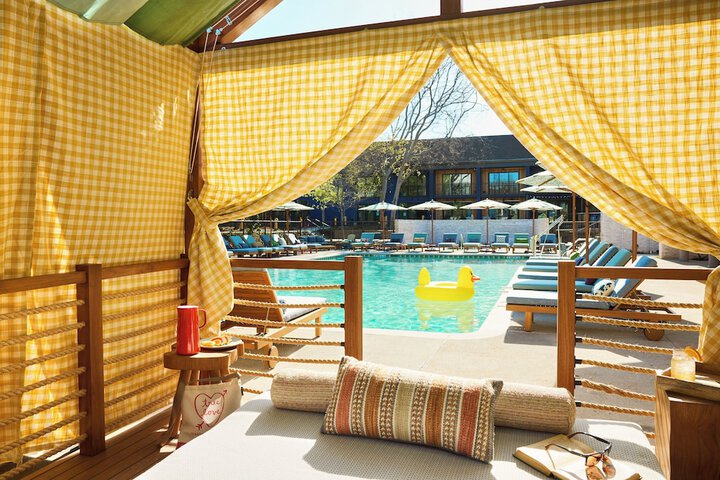 Treehouse Hotel Silicon Valley