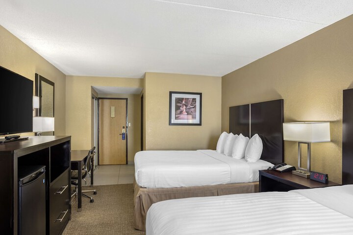 Room 18 of 35