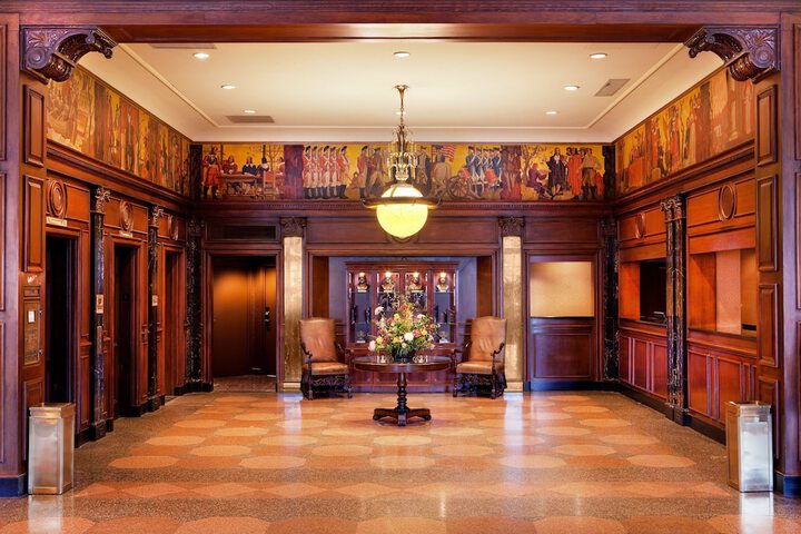 Hotel Roanoke & Conference Center Curio Collection by Hilton