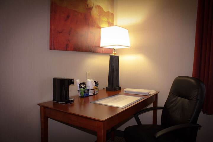 Room 12 of 25