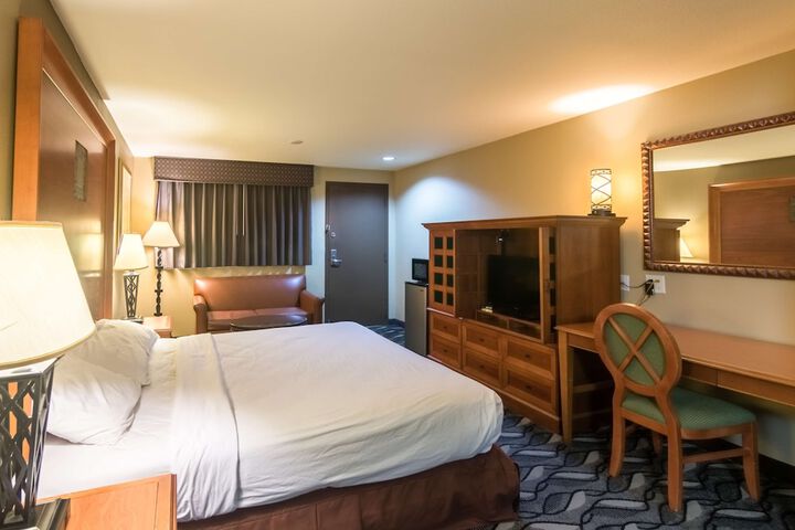 Room 34 of 43
