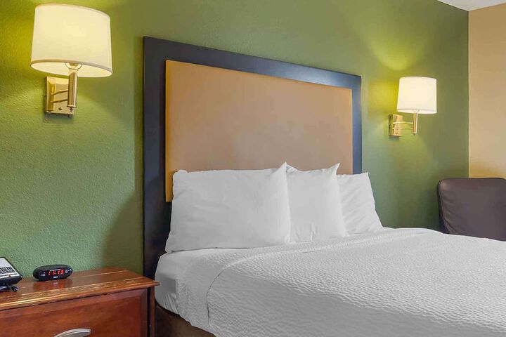 Extended Stay America Select Suites - Houston - Sugar Land