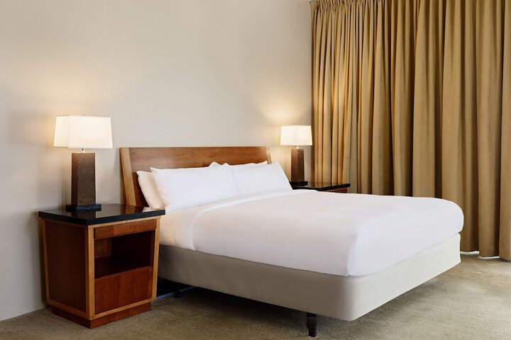 Room 43 of 64