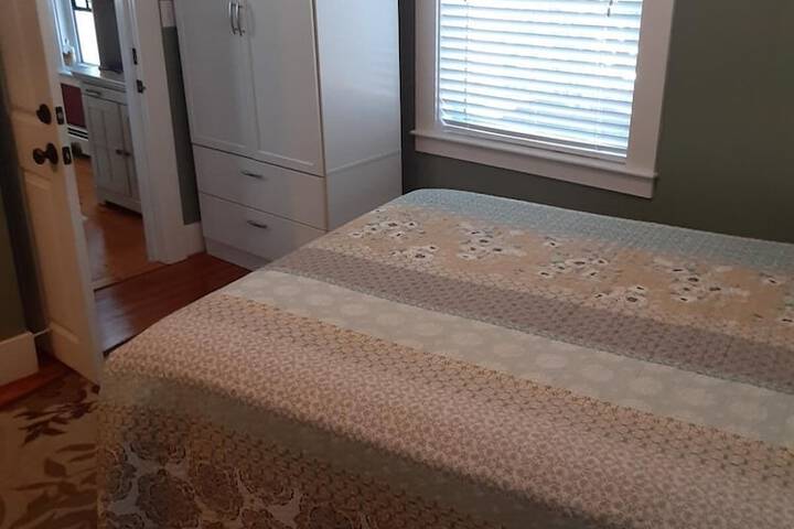 Room 16 of 37