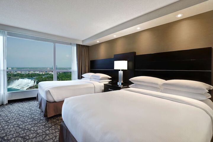 Room 35 of 106