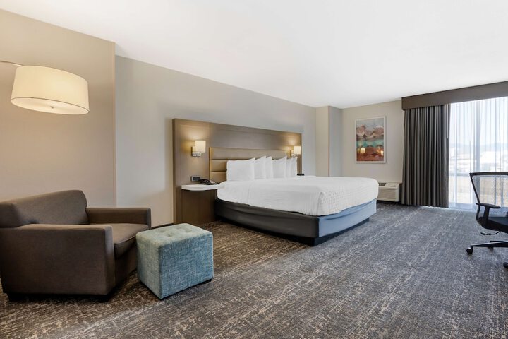 Room 18 of 39