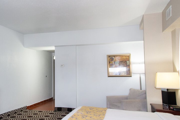 Room 30 of 44