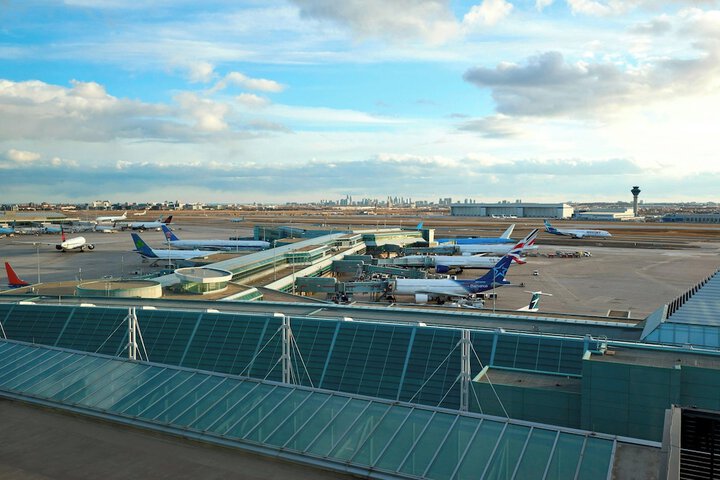 Sheraton Gateway Hotel in Toronto International Airport