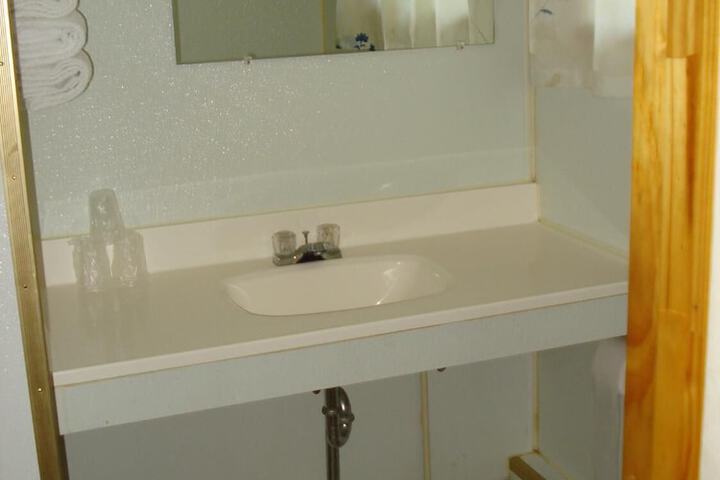 Room 13 of 24