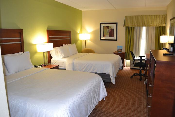 Room 9 of 29
