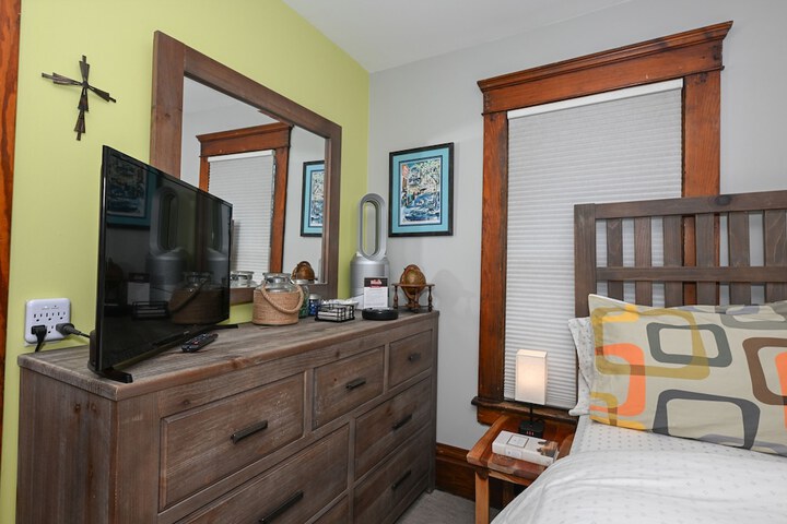 Room 196 of 276