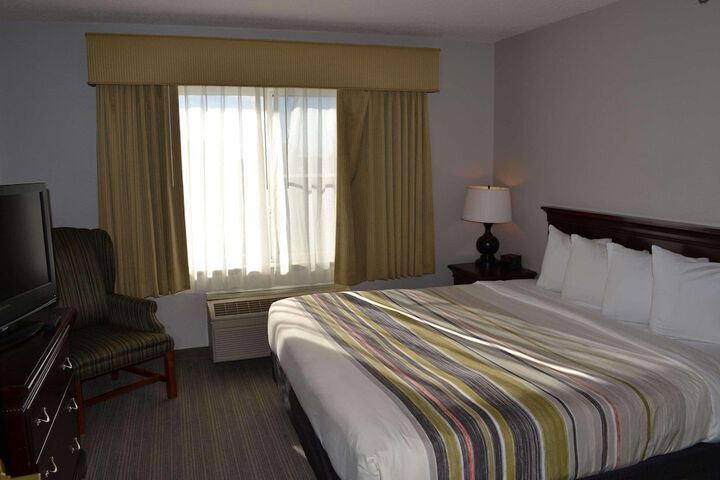 Country Inn & Suites by Radisson Gurnee, IL