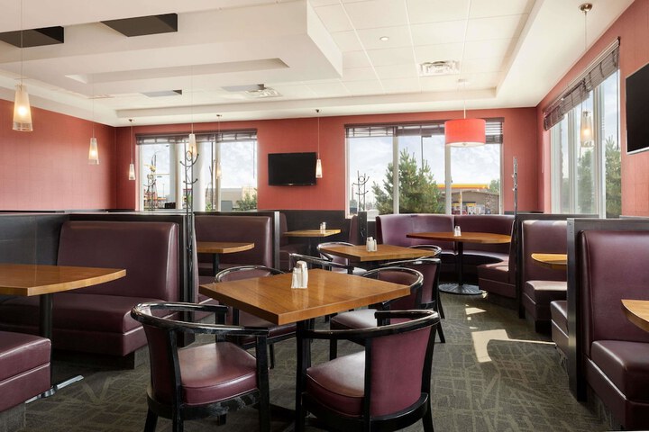 Travelodge by Wyndham Weyburn