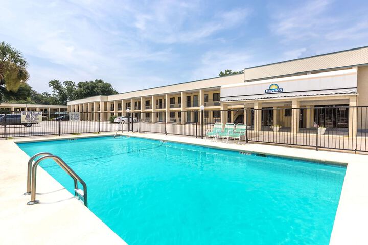 Pool 3 of 13