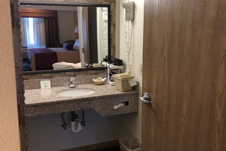 Room 21 of 47