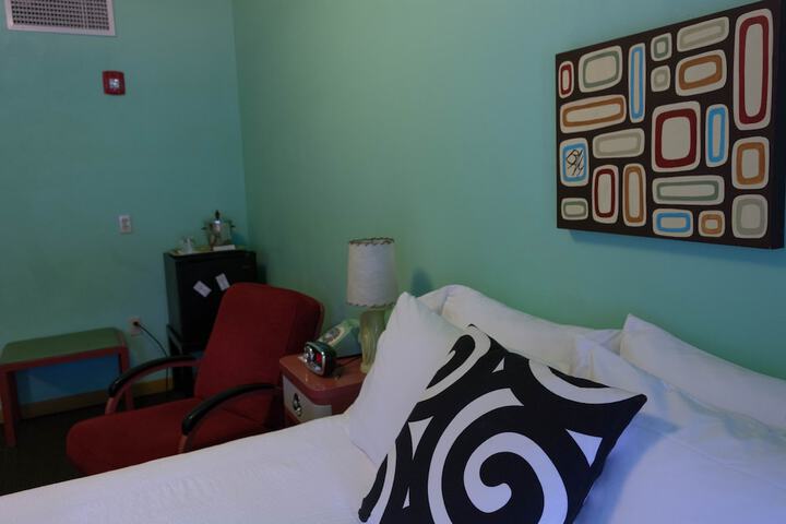 Room 57 of 75
