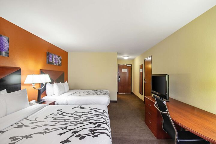 Room 12 of 35