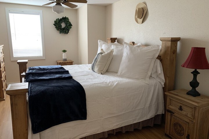 Room 11 of 29