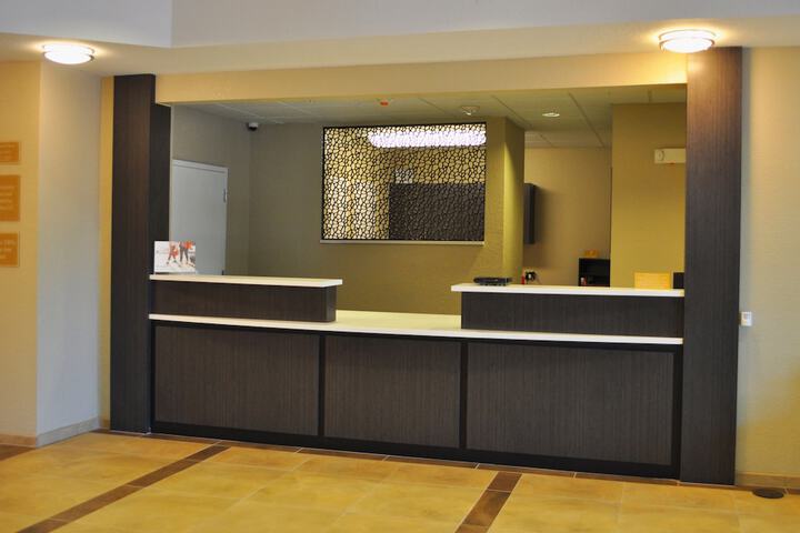 Candlewood Suites Bay City by IHG