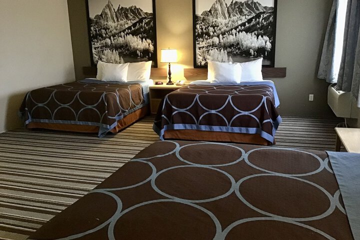 Room 23 of 27