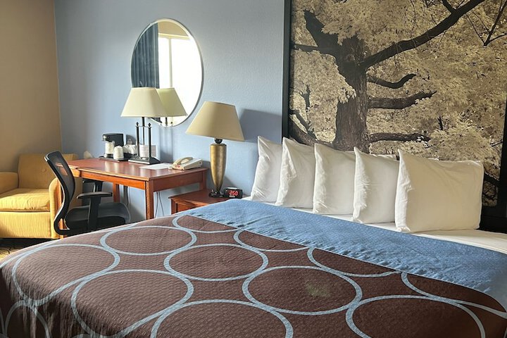 Room 21 of 36