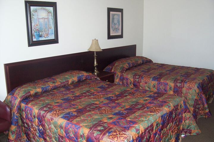 Room 5 of 12