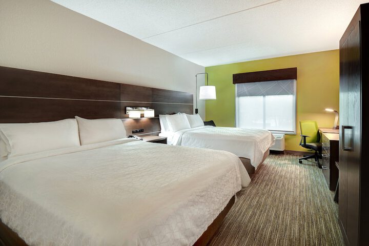 Holiday Inn Express & Suites Smyrna by IHG