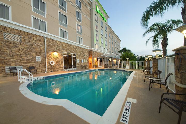 Pool 9 of 54