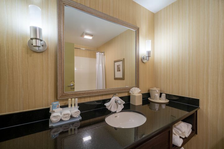 Room 7 of 30