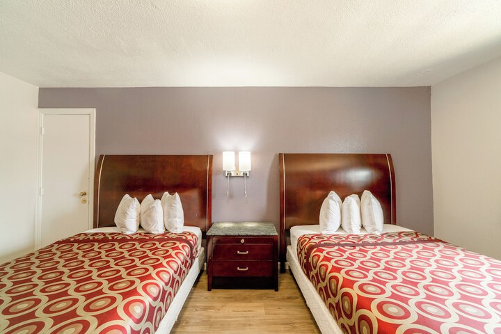 Economy Inn by OYO Lamesa TX