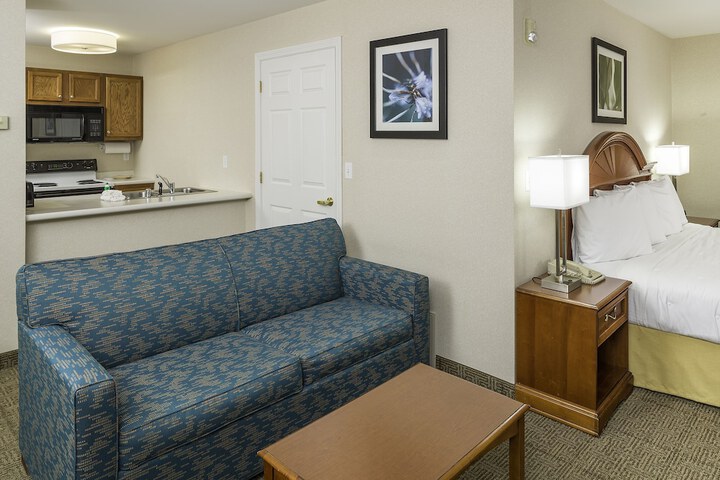 Smart Suites an Ascend Collection Hotel
