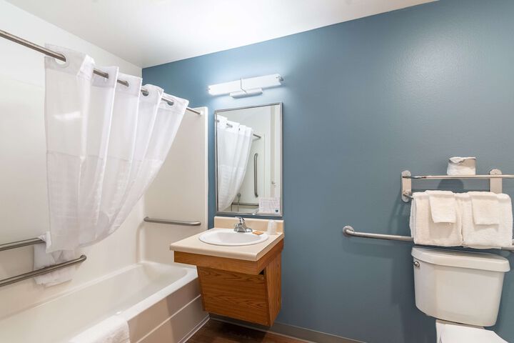 Room 16 of 22