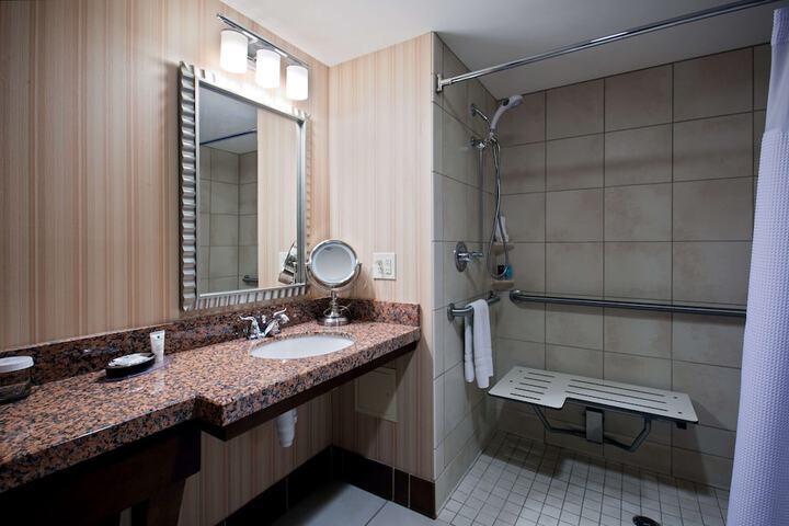 Room 20 of 42