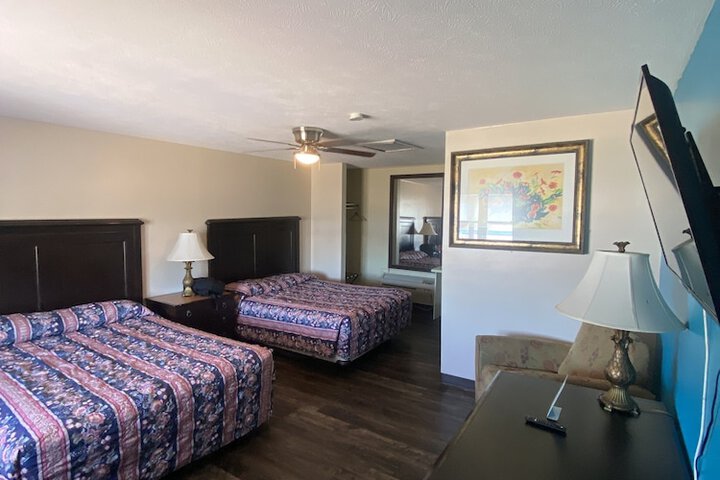 Room 14 of 14