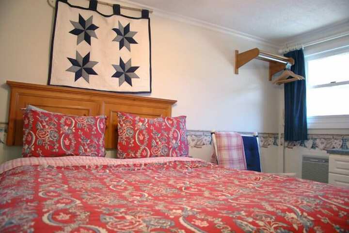 Room 140 of 191