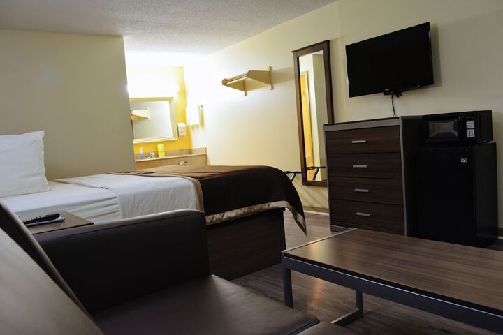 Room 21 of 49
