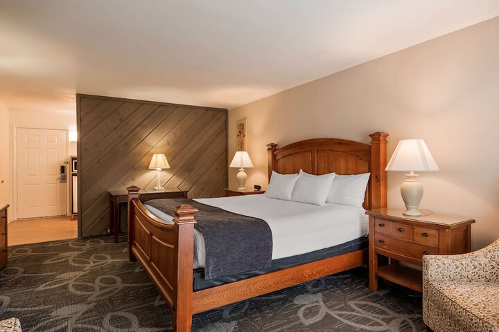 Room 30 of 42