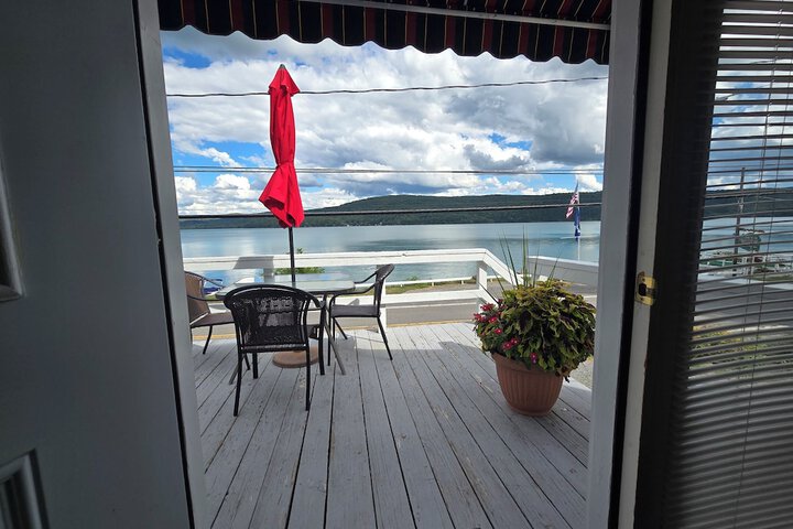 Lake View Motel
