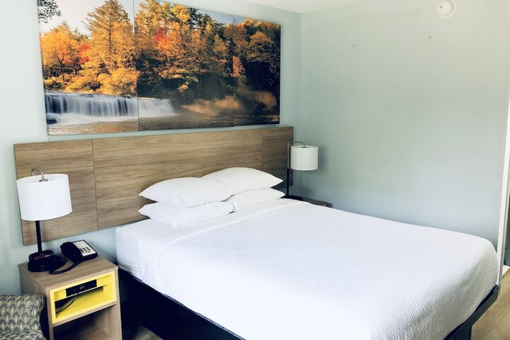 Room 21 of 28