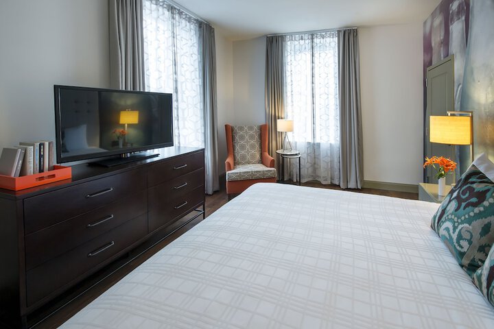 Hotel Indigo Savannah Historic District by IHG