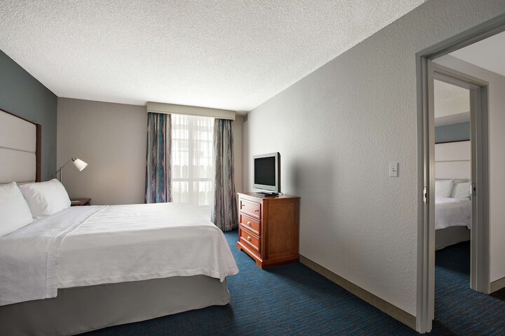 Room 25 of 73