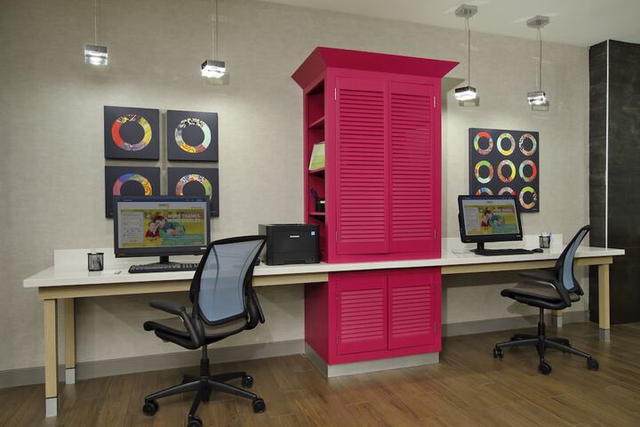 Business Center 58 of 61