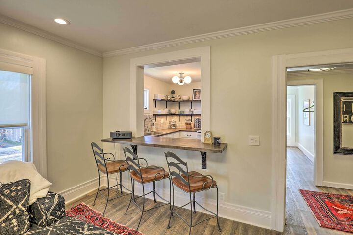 Charming & Walkable Fairport Village Apartment!