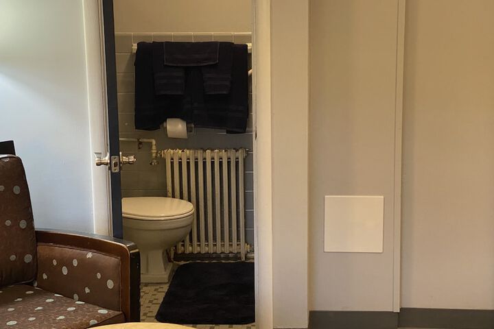 Room 12 of 13