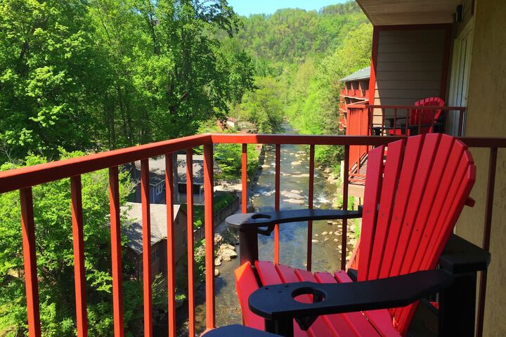 Baymont by Wyndham Gatlinburg on the River