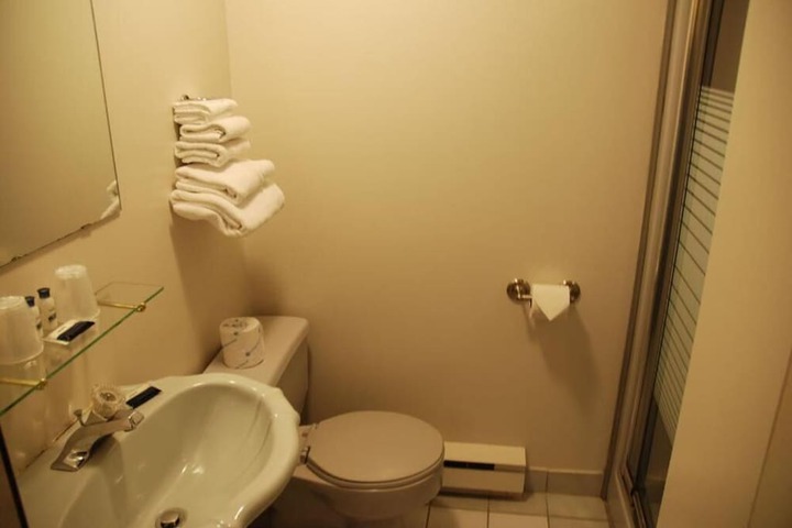 Room 5 of 30