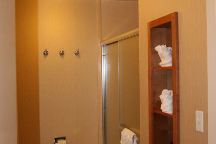 Hampton Inn & Suites Bakersfield North-Airport