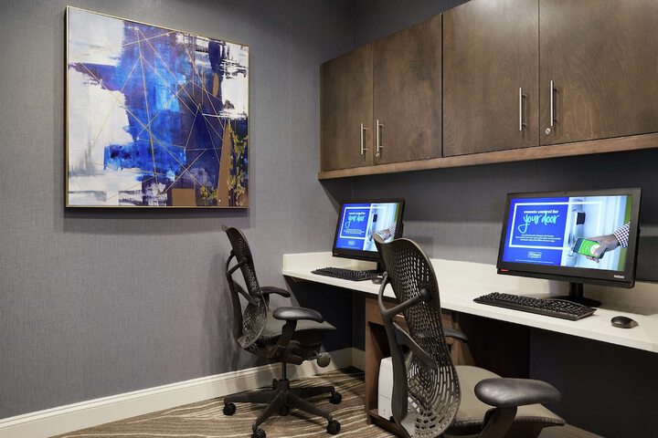 Business Center 28 of 28